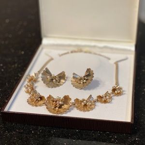Antique Gold Necklace and Earrings